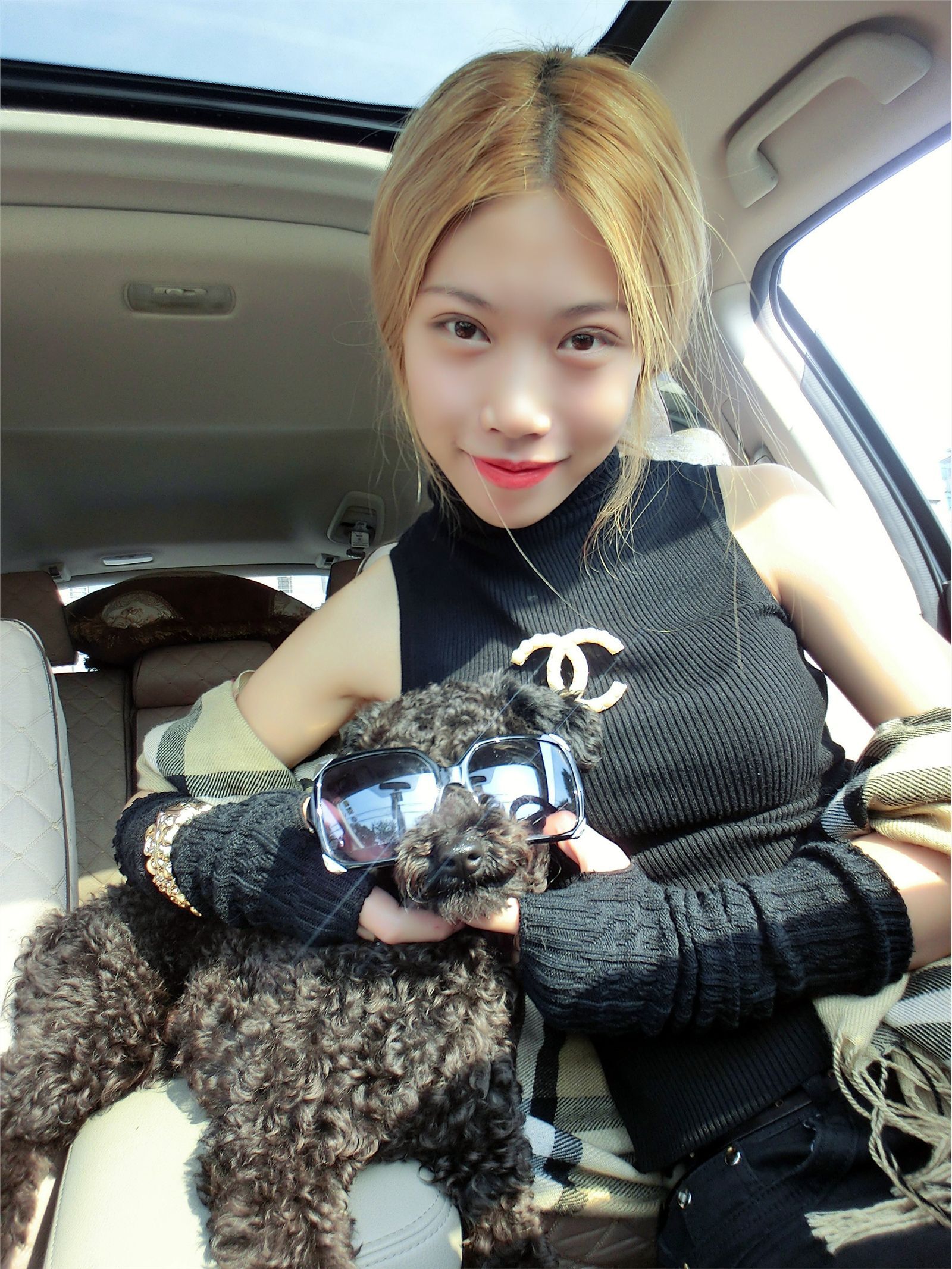 花哨尤物saisai的微博列表微女郎 2